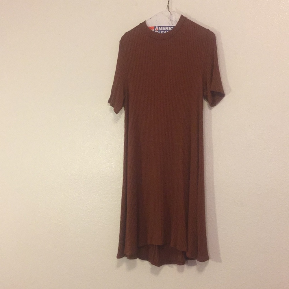 Chestnut colored dress with open back